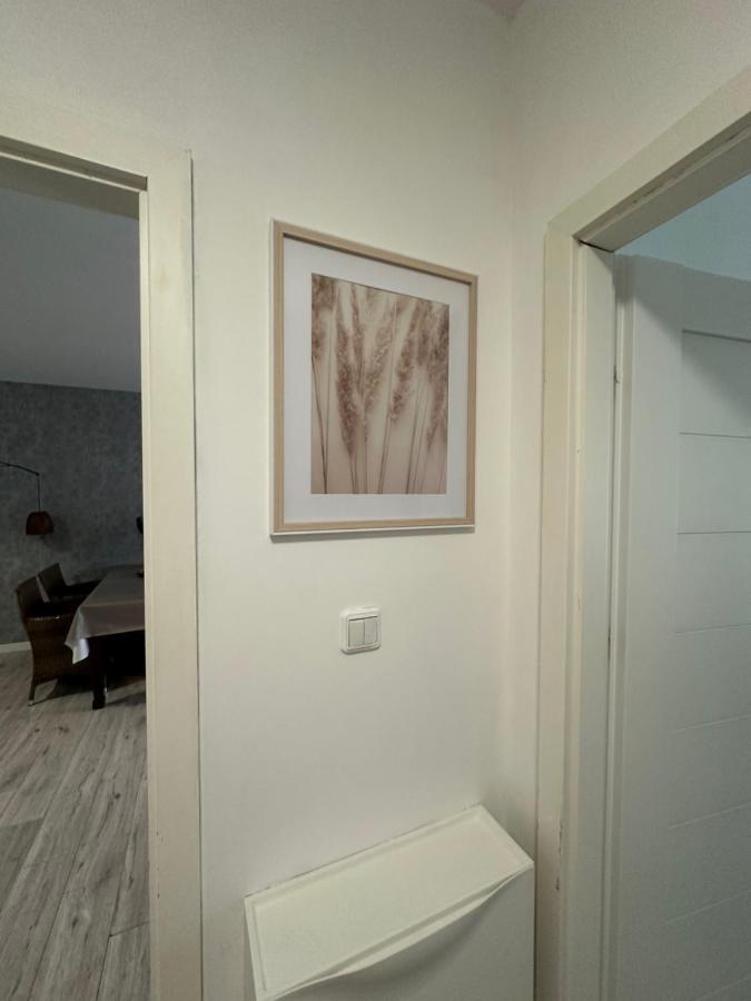 Airport Apartment Regata Kiekrz Lotnisko Baranowo (Gmina Tarnowo Podgorne) Exterior foto